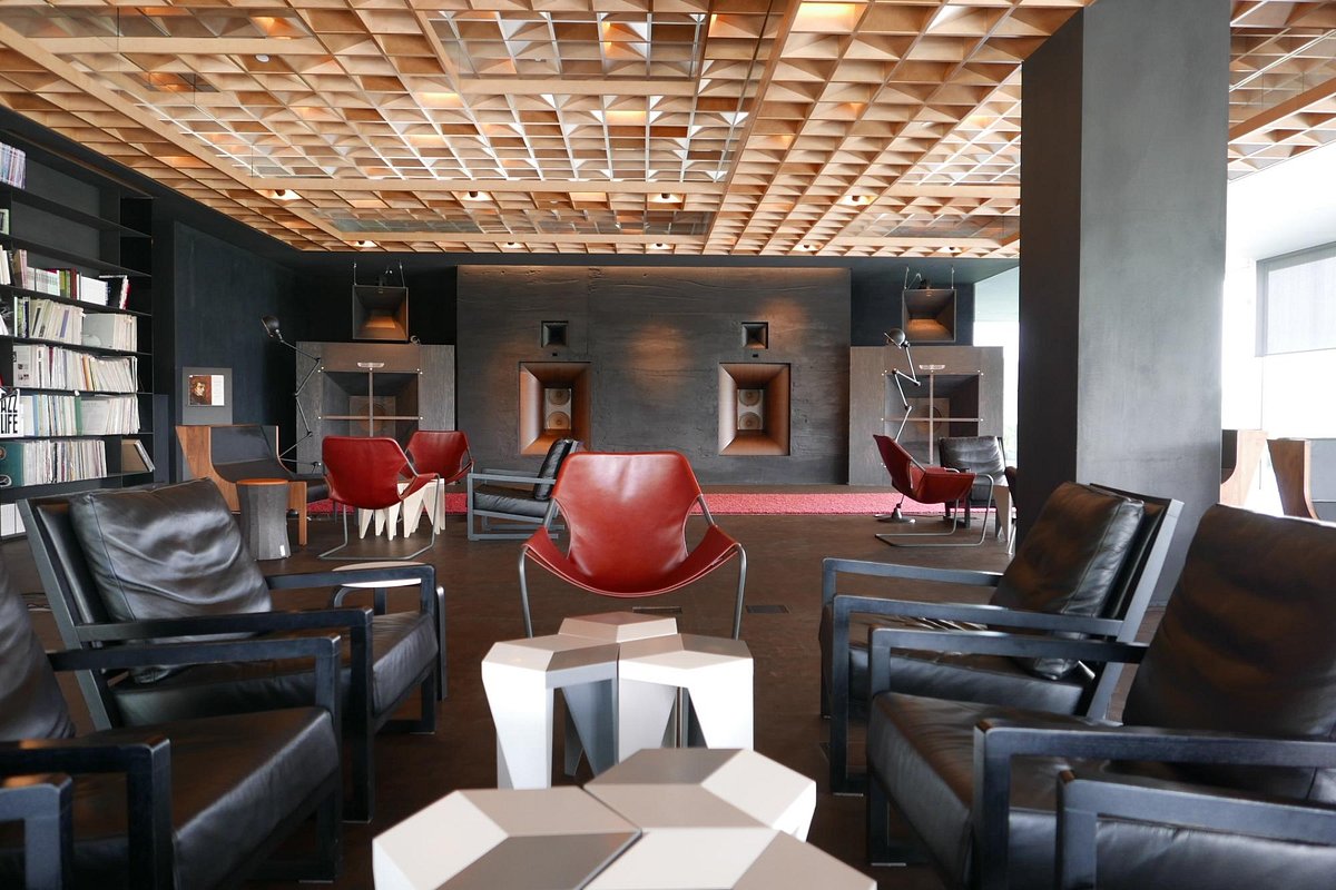 South-Spa-Suite-inside