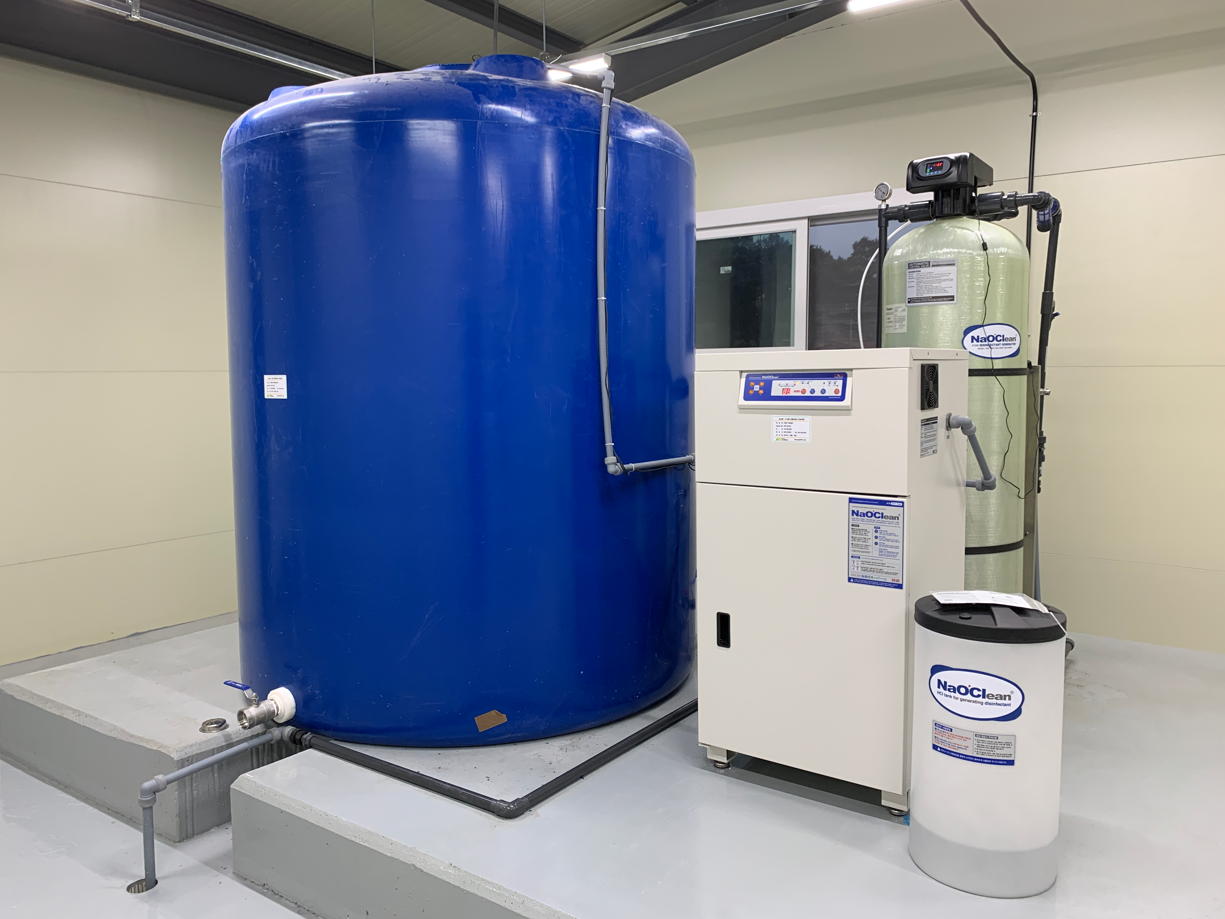 naoclean-DES-16000-lap-dat-tai-trang-trai-Han-Quoc